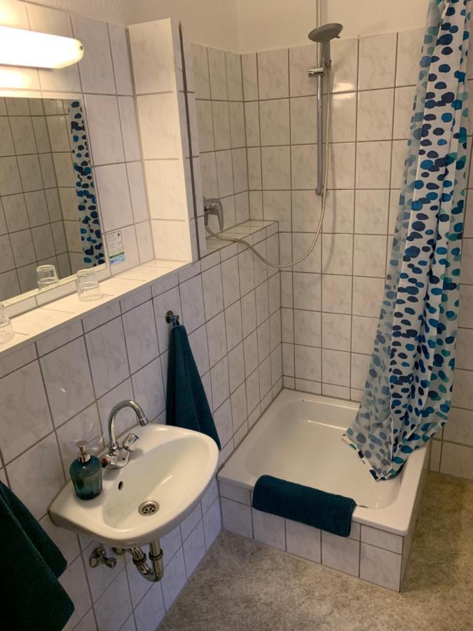 Zum Armen Mann Bed & Breakfast Dusseldorf Bagian luar foto