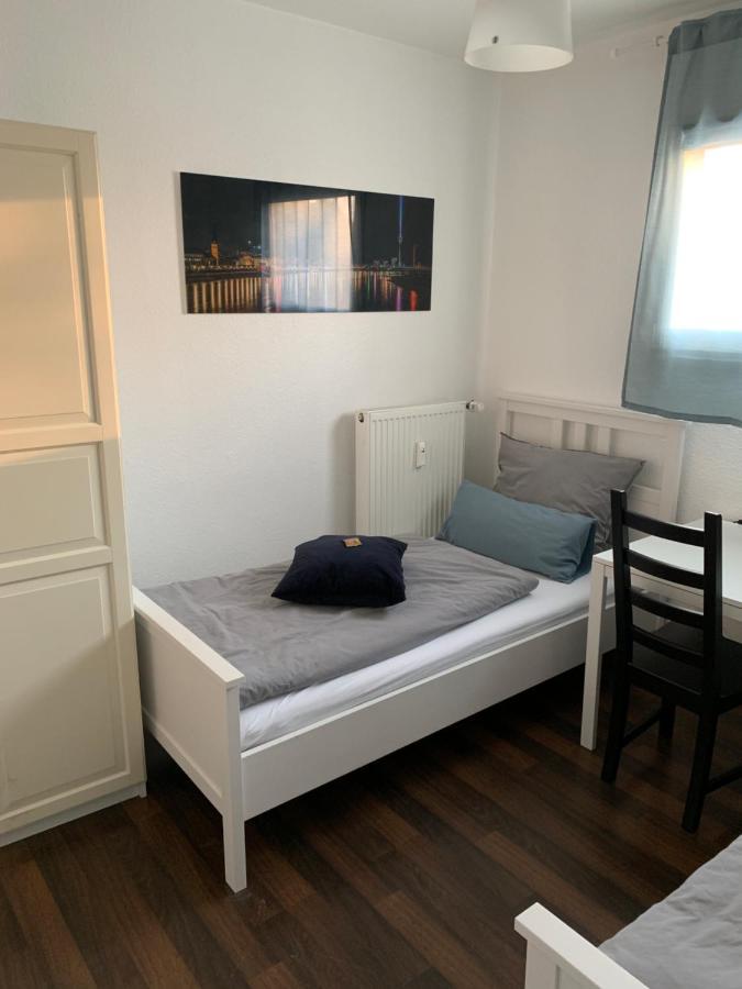 Zum Armen Mann Bed & Breakfast Dusseldorf Bagian luar foto