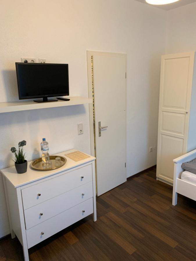 Zum Armen Mann Bed & Breakfast Dusseldorf Bagian luar foto