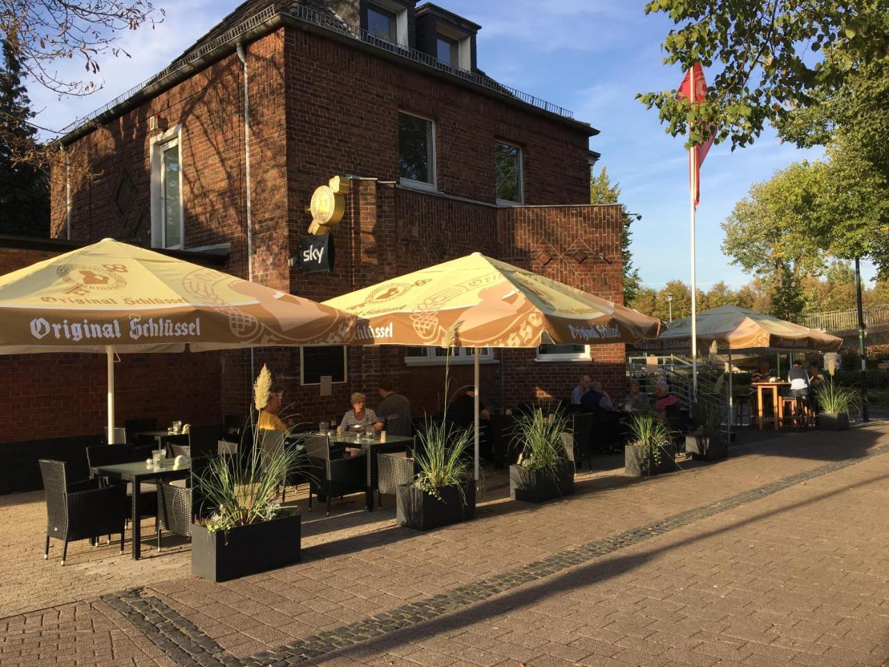 Zum Armen Mann Bed & Breakfast Dusseldorf Bagian luar foto